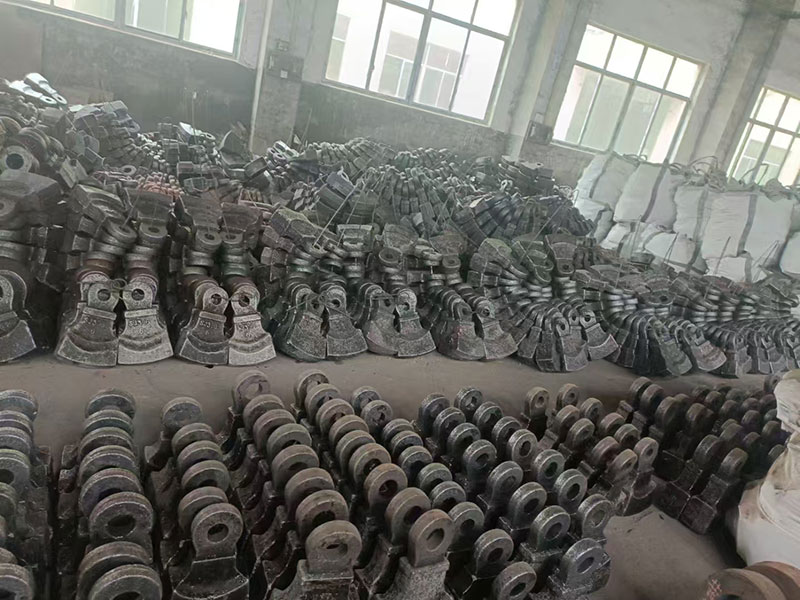 錘式破碎機(jī)錘頭更換有哪些注意事項(xiàng)？